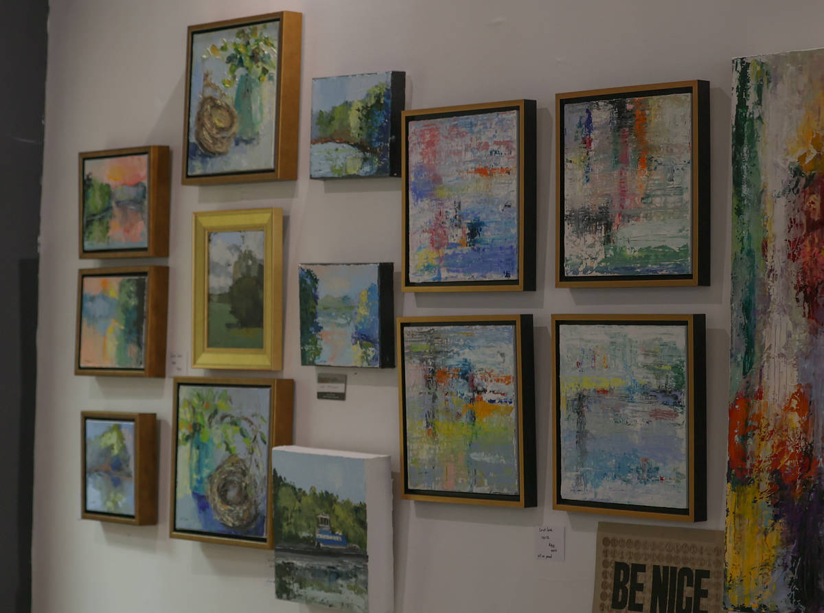 Paintings+hanging+on+the+wall+of+a+local+business+in+downtown+Tuscaloosa%2C+Ala.