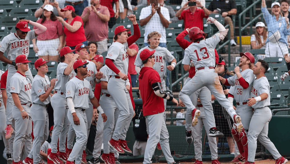 Alabama baseball goes 2-1 at the Frisco Classic, suffering its first loss of the 2024 season