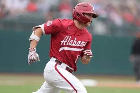 Alabama extended its winning streak over Troy to eight straight games after edging out the Trojans 7-6.