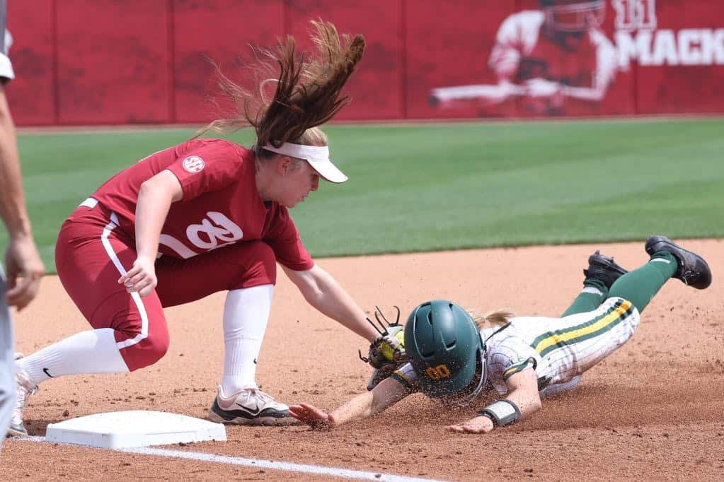 Alabama+softball+player+Kenleigh+Cahalan++tags+the+runner+out+at+third+against+Southeastern+Louisiana+at+Rhoads+Stadium+in+Tuscaloosa+on+Saturday.