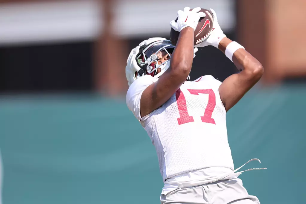 Alabama wide receiver Amari Jefferson (#17) catches a ball during practice.