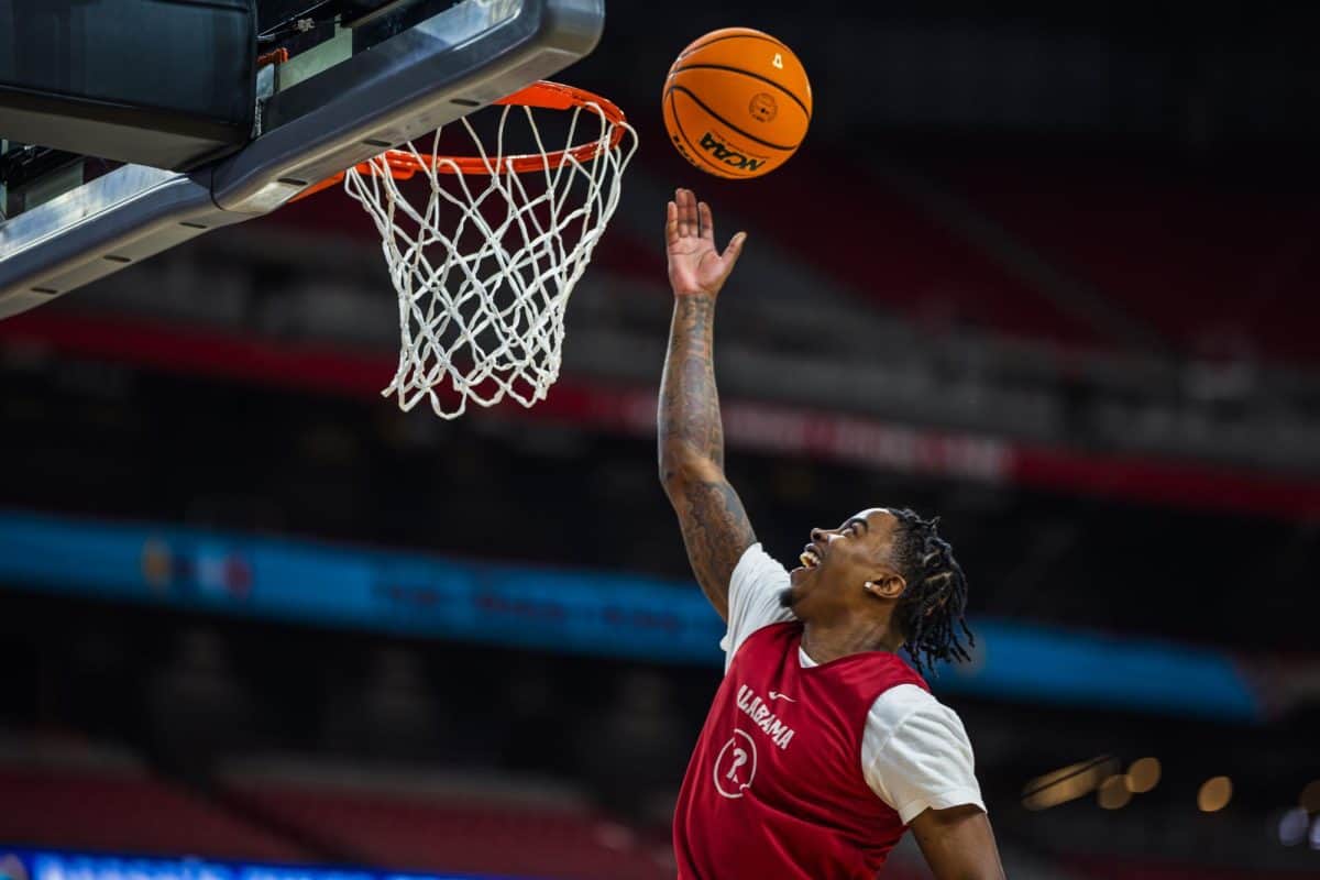 Alabama guard Latrell Wrightsell Jr. (#3) goes for a layup during Final Four practice.