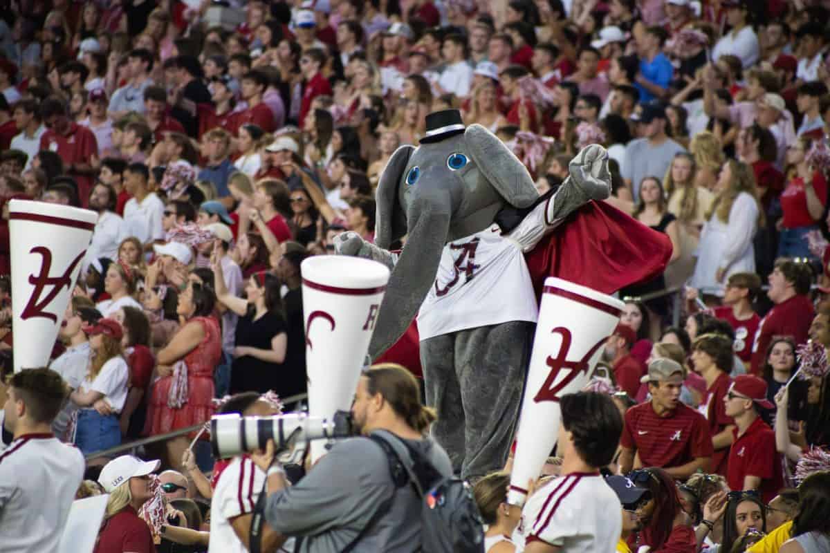 Big Al stands in front of the crowd in Bryant-Denny Stadium.