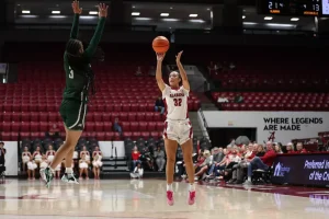 Alabama Forward Aaliyah Nye (#
32) shoots a three against Jacksonville University at Coleman Coliseum in Tuscaloosa, AL on Sunday, Dec 29, 2024.
