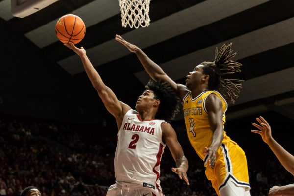 Alabama Guard Aden Holloway attempts a layup against Kent State on Dec. 22. 