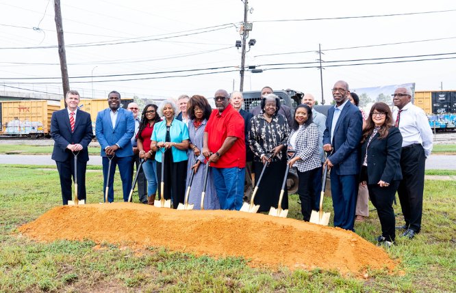 City honors civil rights leader with Linton Barbershop Plaza groundbreaking