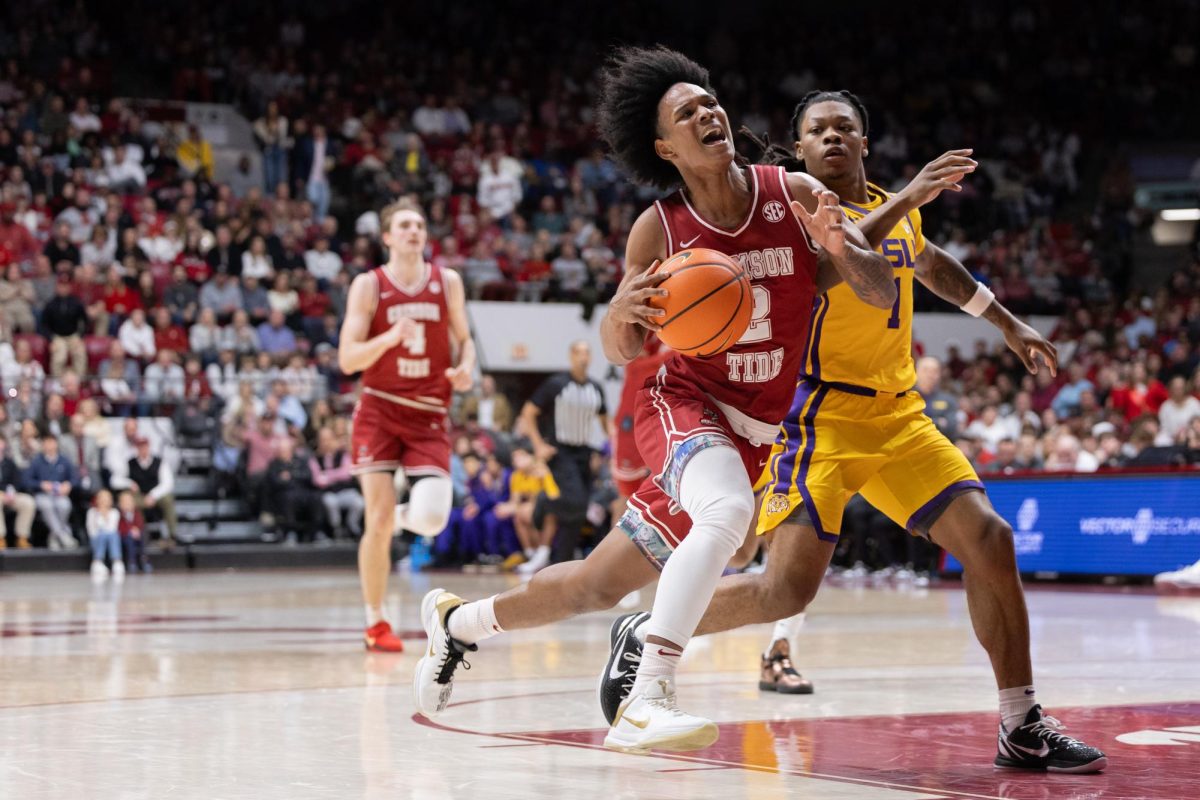 Alabama Basketball Guard Aden Holloway (#2) dribbles down the court against LSU in Tuscaloosa, AL on Saturday, Jan 25,2025. 