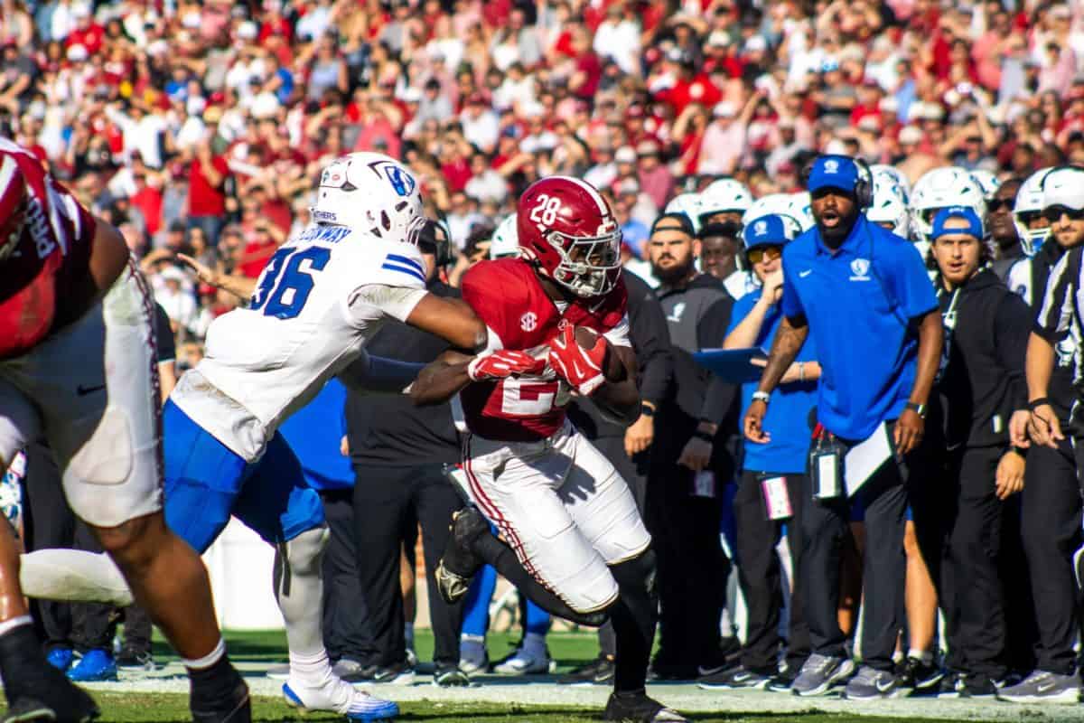 Alabama running back Kevin Riley (#28) runs with the ball during the game versus Eastern Illinois on Nov. 22, 2025.