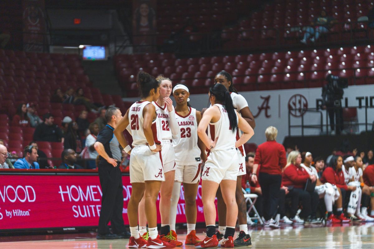 Alabama women's basketball team talks in a huddle while playing Mississippi State on Jan. 25, 2026 in Coleman Coliseum. 