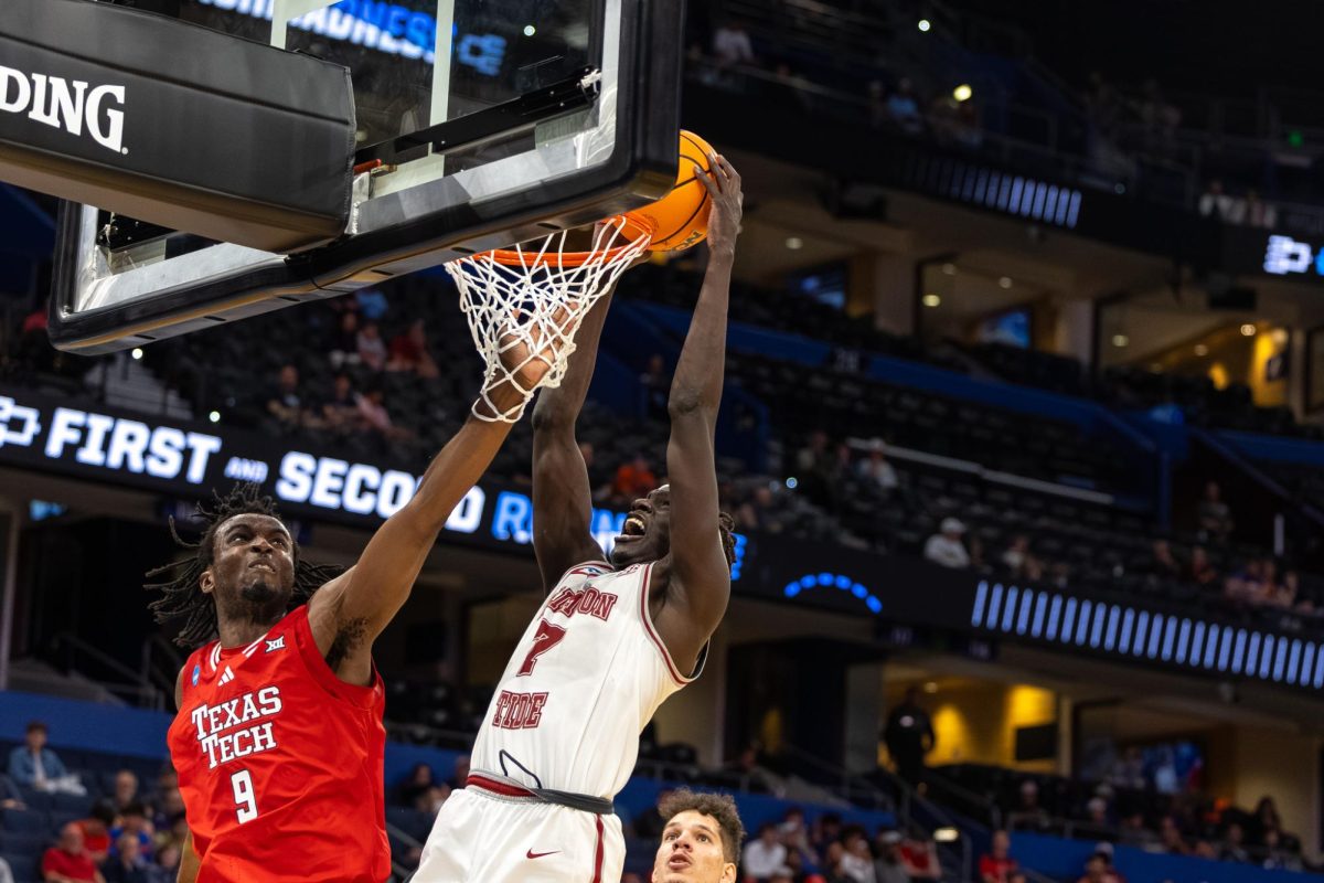 Forward Taylor Bol Bowen (#7) dunks the ball against Texas Tech in the second round of March Madness on March 22, 2026, at Benchmark International Arena in Tampa, Florida.