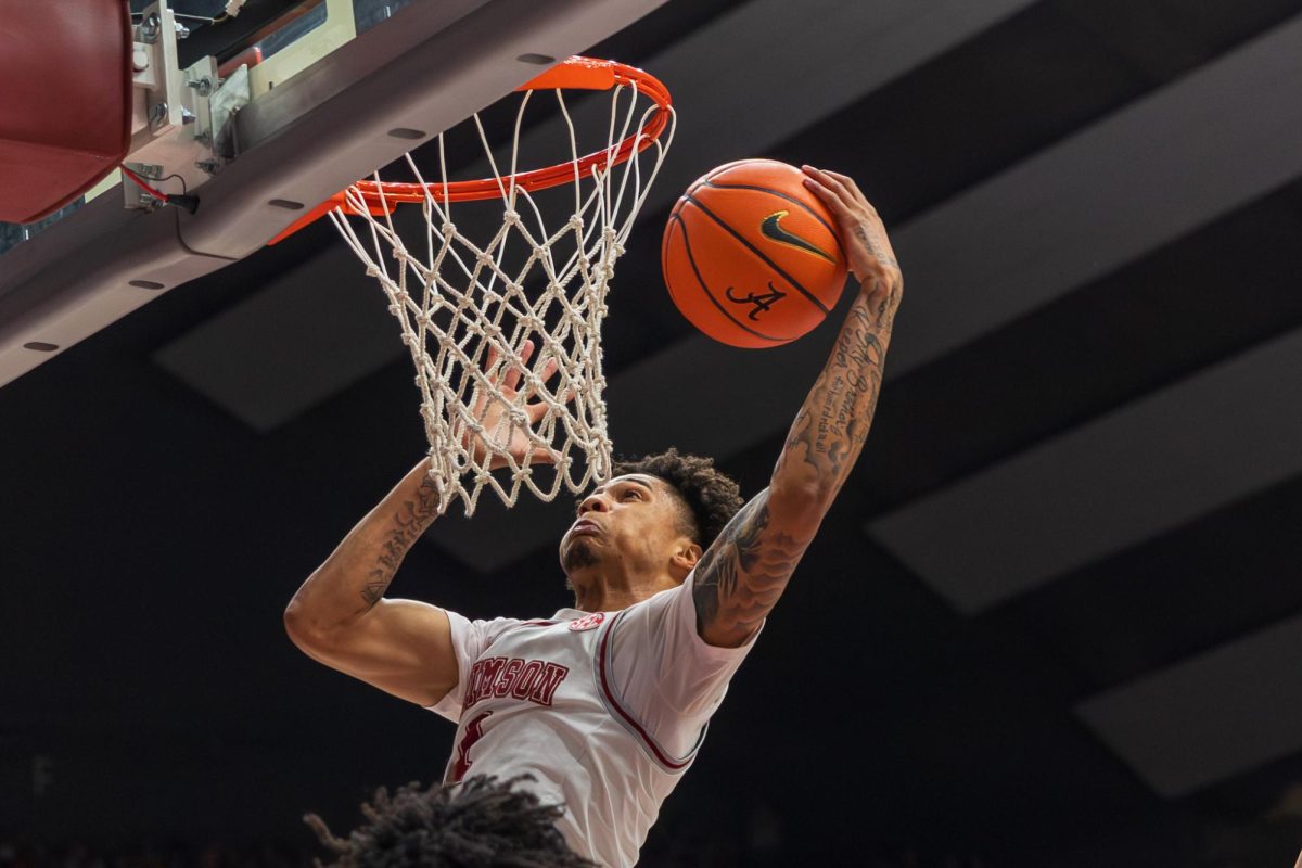 Guard Jalil Bethea (#1) dunks against Auburn on March 7, 2026, at Coleman Coliseum.
